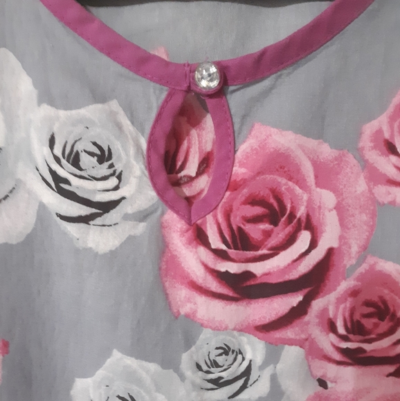 ECHO RED SCRUB TOP - Picture 3 of 8